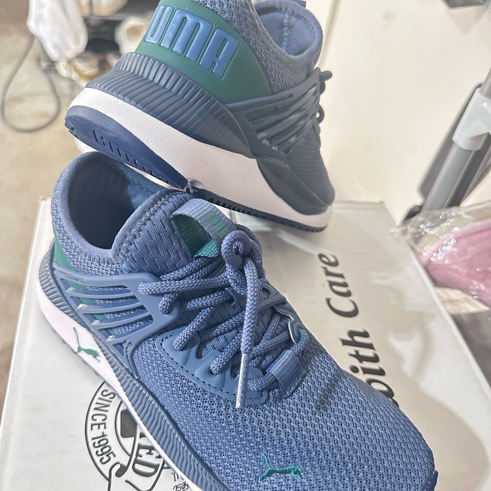 Puma Navy and Forest Green Athletic Shoes
